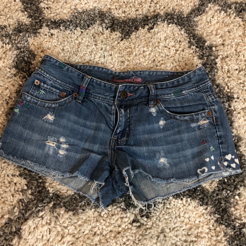 HEART PRINT CUT OFF SHORTS